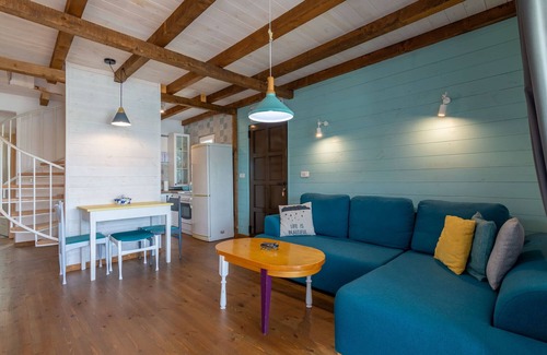 Ulcinj Apartment | Popular Luxury Hakuna Matata Apartment located on the River Bojana near the Sea