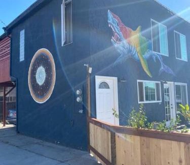 University Heights Apartment | PORCHLIGHT HOME Central San Diego FREE parking