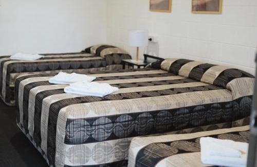 Rockhampton Hotel | Porky's Motel Rockhampton