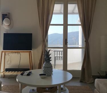 Poros House | Poros Askeli sea & mountain view apartment