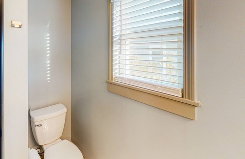 Ocean Sands House | Porpoise Delight 4 Br / 3 Ba Home In Corolla, Sleeps 8