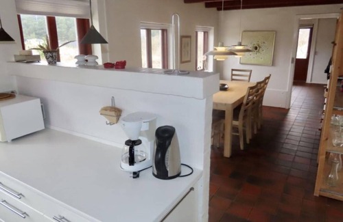 Henne Strand House | Porsehuset - Three Bedroom House, Sleeps 7
