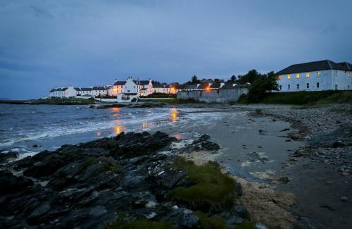 Port Charlotte Hostel | Port Charlotte Youth Hostel