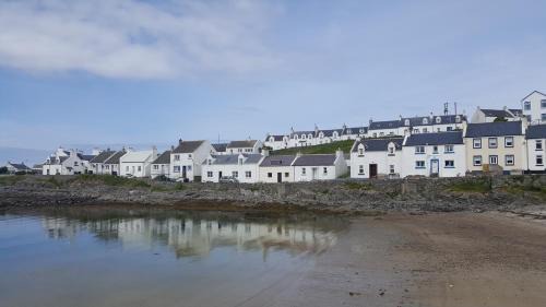 Port Charlotte Hostel | Port Charlotte Youth Hostel