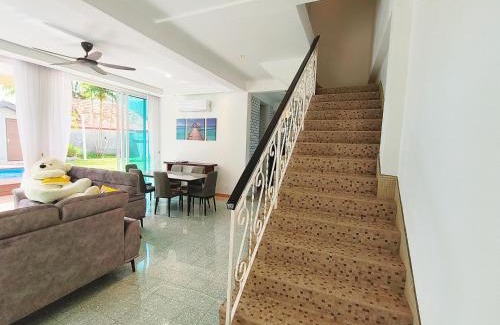 Kampung Bahasa Kapor Villa | Port Dikson Beach Side Villa