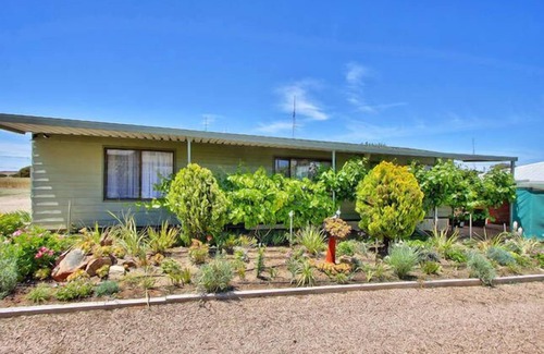 Port Hughes House | Port Hughes Holiday Cottages-Seafarers