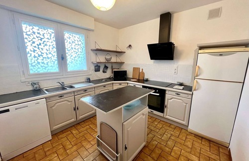Port-Louis House | Port-Louis - 4 rooms house - 130 sqm - Wifi