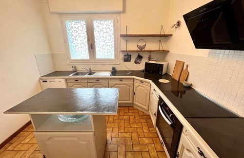 Port-Louis House | Port-Louis - 4 rooms house - 130 sqm - Wifi