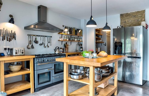 Wolvercote House | Port Meadow View | Oxford Holiday Let | 3 Beds & Sleeps 6