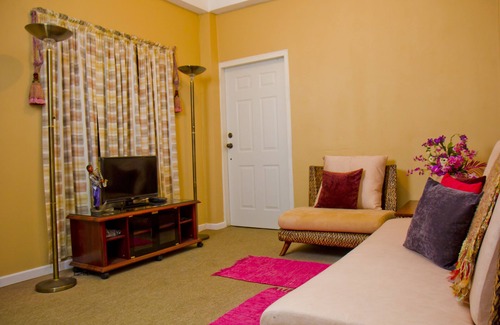 Piarco Apartment | Port of Spain Sandy Guest Apartment