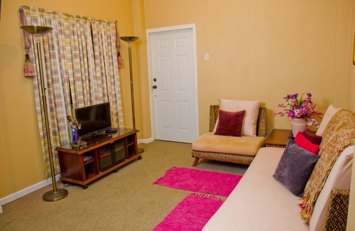 Piarco Apartment | Port of Spain Sandy Guest Apartment