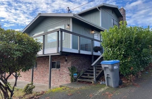 Manchester House | Port Orchard, Amazing Manchester, Seattle & Mountain Views
