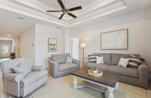 Port St. Joe House | Port St Joe Escape with Golf Cart and Pool Access