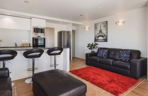 New Plymouth House | Port View Paradise - A convenient access to central New Plymouth