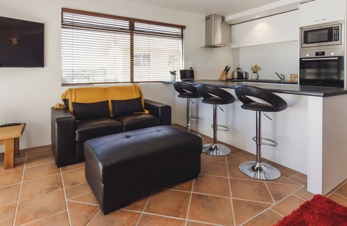 New Plymouth House | Port View Paradise - A convenient access to central New Plymouth