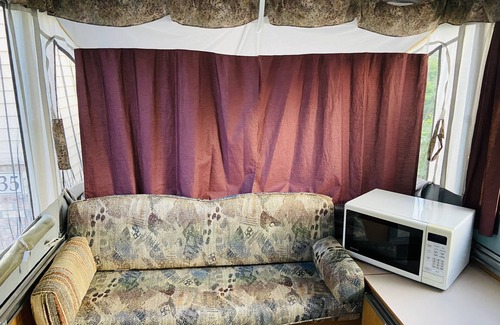 Waconia House | Portable Travel Popup Camper Pet Friendly AC/Heat