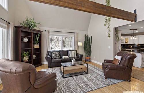 Wasilla House | Portage Place Family Retreat