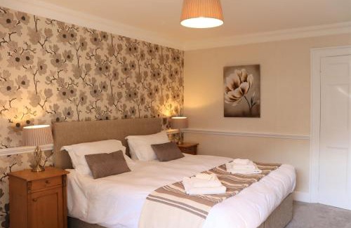 Pembroke House | Portclew House
