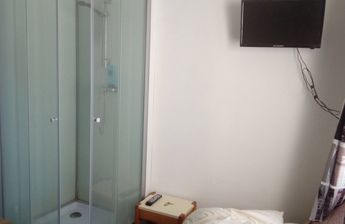 Auteuil Apartment | Porte d'Auteuil room no WiFi, no internet access by back staircase