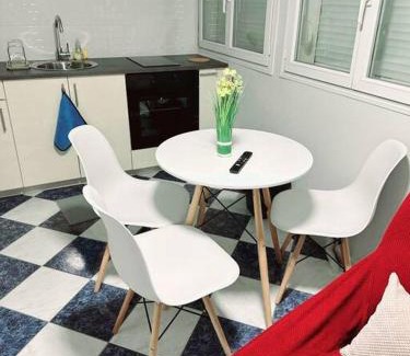 Pierrefitte-sur-Seine Apartment | Porte la chapelle appartement 4 personnes "Appart'5"