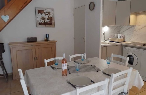 Portiragnes-Plage House | PORTIRAGNES BEACH. HOUSE T3 IN RESIDENCE WITH POOL 700m FROM THE BEACH.