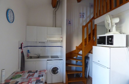 Portiragnes Villa | PORTIRAGNES PLAGE Villa 4/5 people in residence. Beach pool and parking: 150m