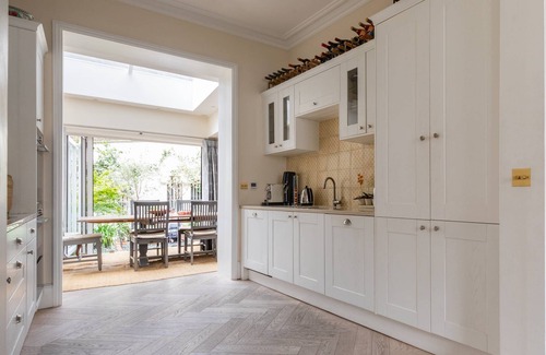 Norland Apartment | Portland Road X by onefinestay