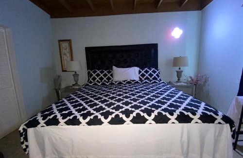 Portmore House | Portmore - Private AFFORDABLE Bedroom - FAN ONLY with Pay Per Use AC OR - FULL AC Choose Standard room or Superior King Accordingly