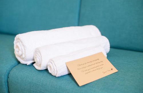 Porto Rotondo Apartment | Porto Rotondo Stay - La stanza nel centro storico del Paese