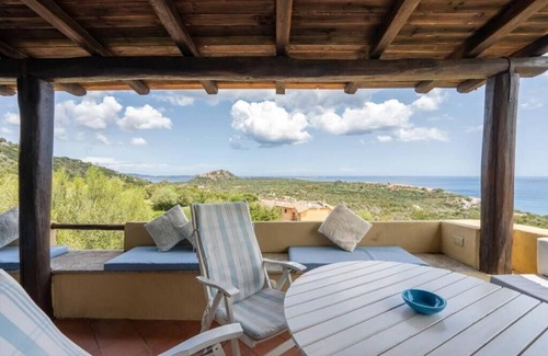 Porto Rotondo Apartment | Porto Rotondo Vista Incantevole sul Mare e Yacht