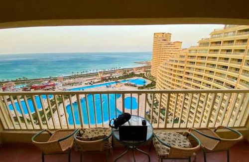 Ras Sudar Apartment | Porto Sokhna pyramids for families