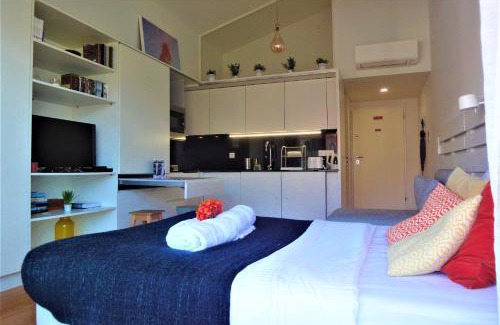 Centro / Baixa Apartment | Porto Sunny Terrace Almada
