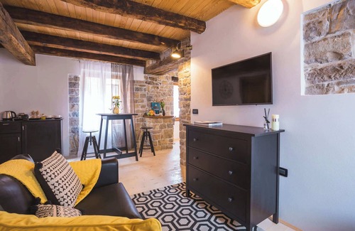 Oprtalj Apartment | Portole Suite 1 Summa
