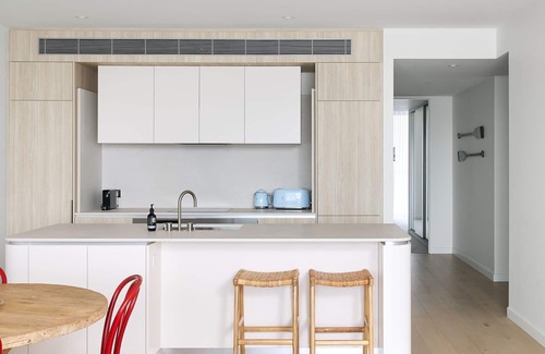 Newcastle Apartment | Portside on Honeysuckle - 1 bed option