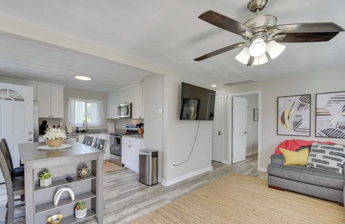 Portsmouth House | Portsmouth Vacation Rental: Near Parks & Golf