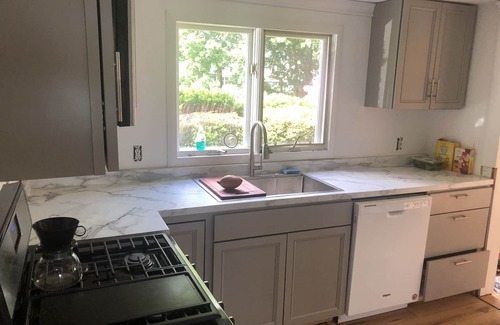 Portsmouth House | Portsmouth waterfront and private!