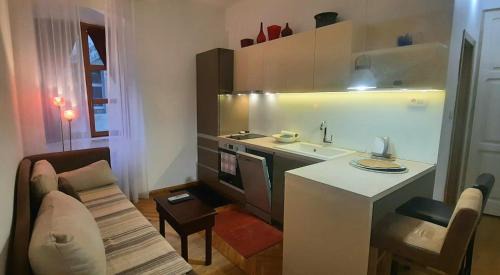 Old Town Apartment | Portun II