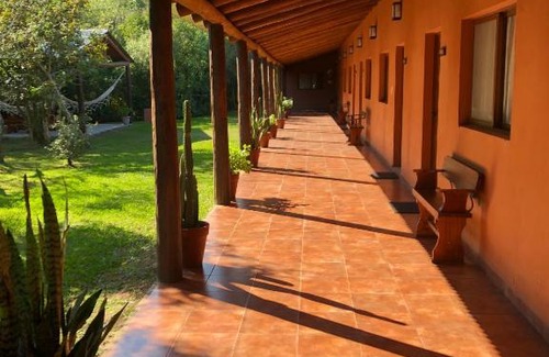 Colonia Carlos Pellegrini Hotel | Posada Che Teindy
