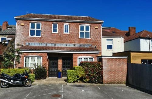 Boscombe Apartment | Poseidon Friends