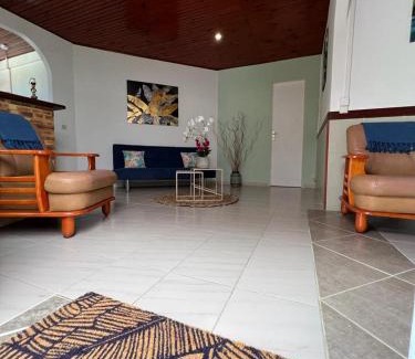 Le Lamentin House | Poseidon