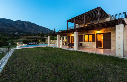 Lefkogeia Villa | Poseidon Villa, nestled in the picturesque south, By ThinkVilla