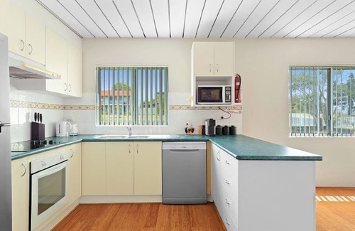Vincentia Apartment | Poseidons Hideaway by Experience Jervis Bay