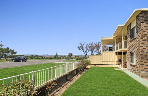 Vincentia Apartment | Poseidons Hideaway by Experience Jervis Bay