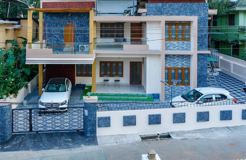 Thrissur House | Posh 3 BHK (first floor) at BELLJEM Homes in Housing colony inside the city