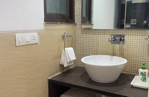 DLF Phase 3 Hotel | Posh Classic