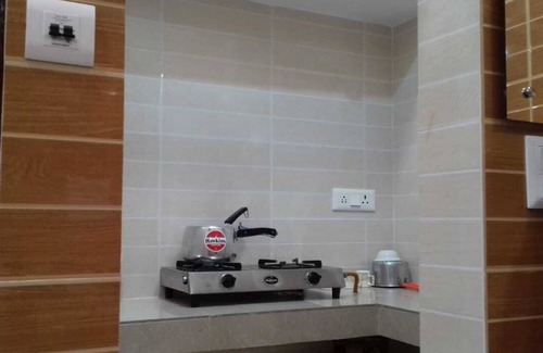 Lajpat Nagar House | Posh foreigners area, cream location, very safe for females, plush green area