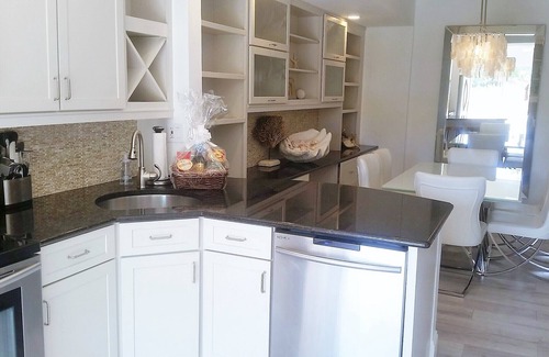 Bella Vista Condo | POSHPADZ Presents Sandpiper Villa - Walk to Jupiter Beach