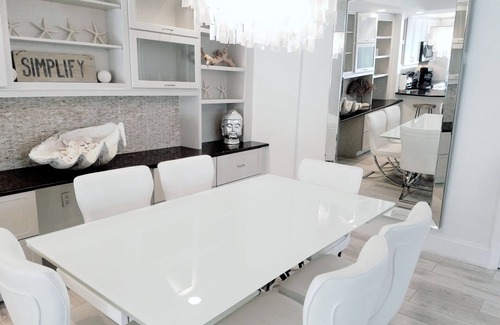 Bella Vista Condo | POSHPADZ-Sandpiper Villa Walk to Jupiter Beach-Bella Vista