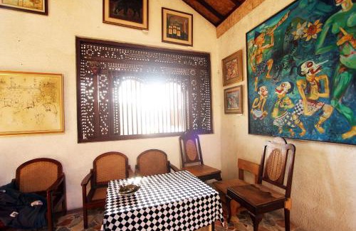 Yogyakarta House | Posnya Seni Godod Art Gallery & Homestay
