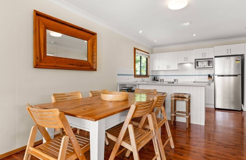Hyams Beach House | Possum House by Experience Jervis Bay